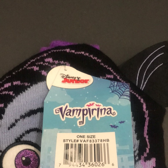 🔥SOLD!🔥Vampirina 2 piece set - Picture 4 of 4